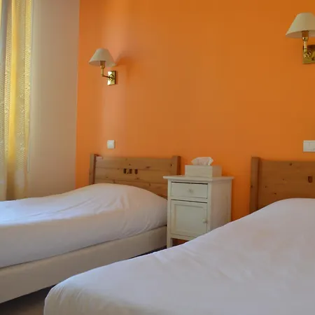 Logis Le Bretagne Hotell Sillé-le-Guillaume