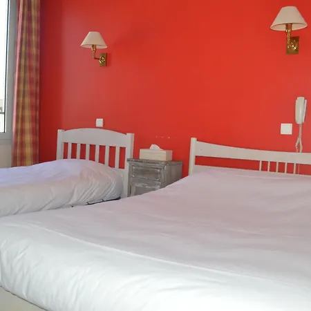 فندق Logis & Restaurant - Le Bretagne Sillé-le-Guillaume