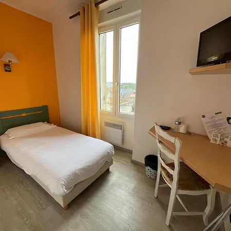 Hotel Logis & Restaurant - Le Bretagne Sillé-le-Guillaume