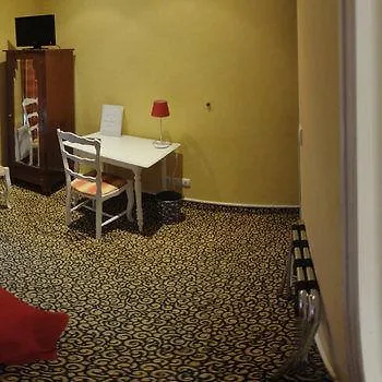 Logis & Restaurant - Le Bretagne 2*