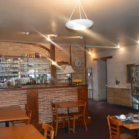 فندق Logis & Restaurant - Le Bretagne