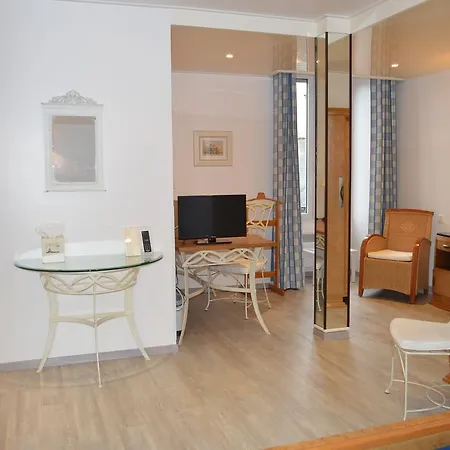 Logis & Restaurant - Le Bretagne 2*