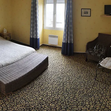 Hotell Logis Le Bretagne Sillé-le-Guillaume