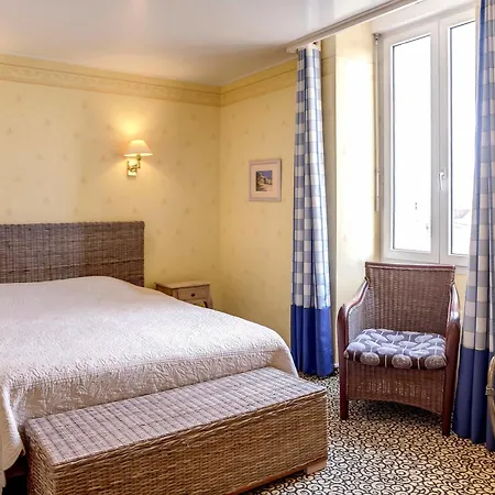 Logis & Restaurant - Le Bretagne Hotel Sillé-le-Guillaume