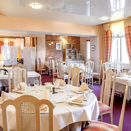 Logis & Restaurant - Le Bretagne 2*