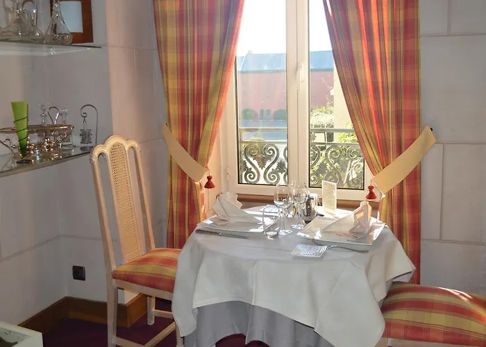 מלון Logis & Restaurant - Le Bretagne