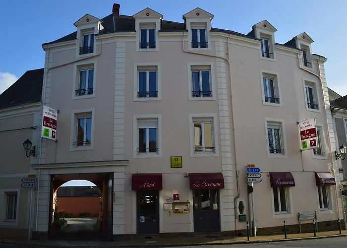 Logis & Restaurant - Le Bretagne